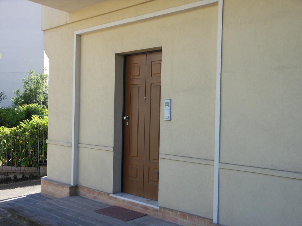 B&B La Luna Dal Borgo Iesi Exterior photo