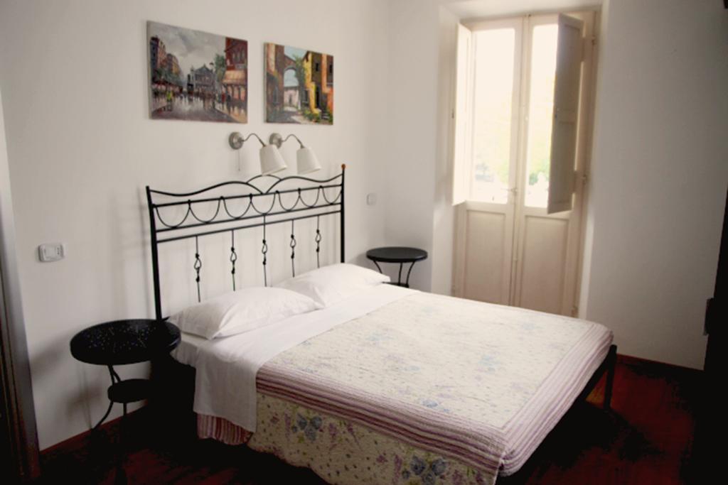 B&B La Luna Dal Borgo Iesi Exterior photo